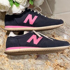 New Balance Navy/Pink